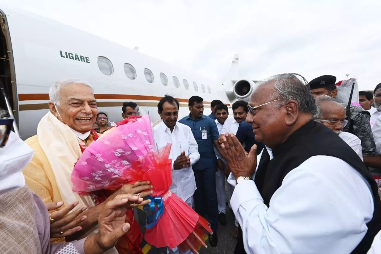 Differences among Telangana Congress erupt amid Yashwant Sinhas visit