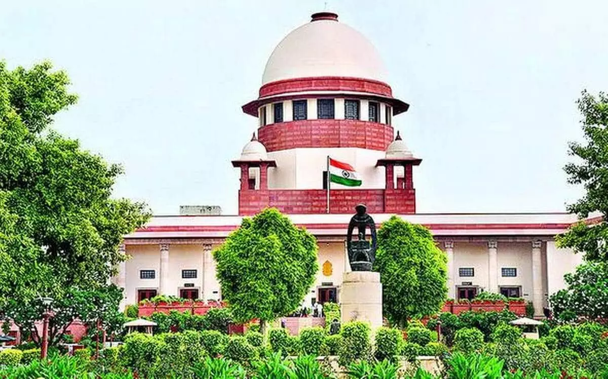 APs plea for division of assets: SC issues notices to Telangana, Centre