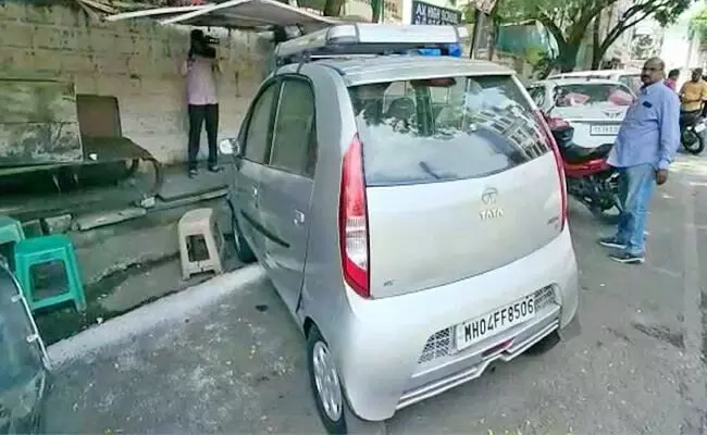Unattended car in front of BJP office causes flutters
