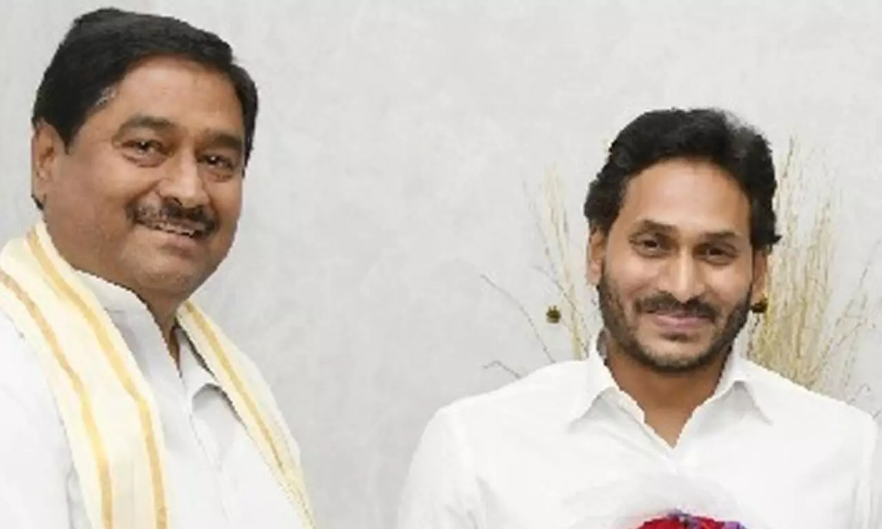 Dharmana offers to quit for Visakha cause again, Jagan dissuades