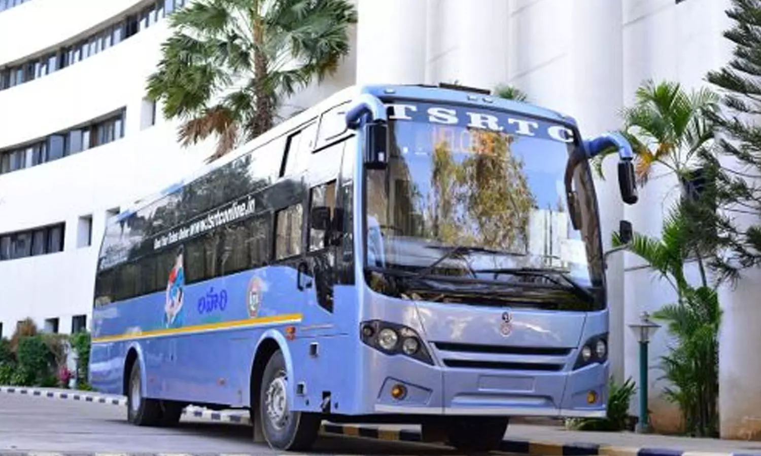 TSRTC unveils 16 AC sleeper buses, services from March, 2023