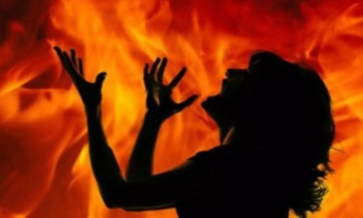 Woman immolates in Tirumala, dies