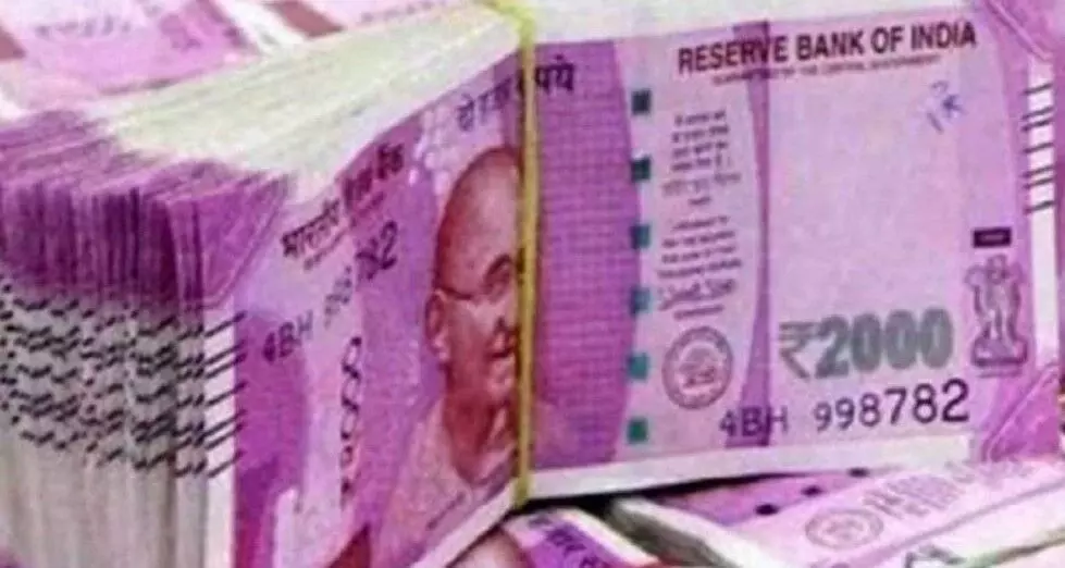 SBI to allow deposit of Rs 2,000 notes without ID or requisition slip