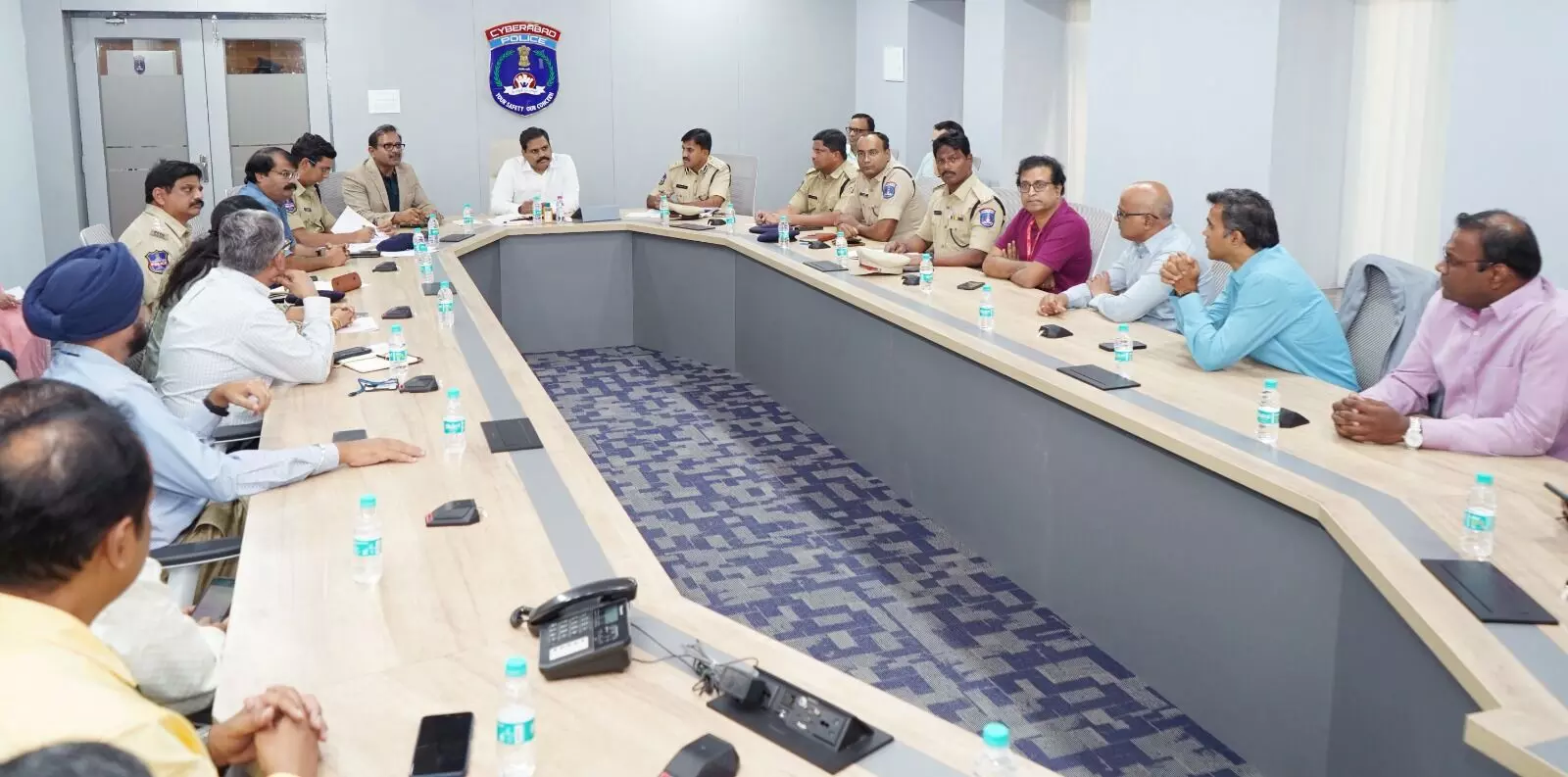 Cyberabad police, SCSC to adopt unique initiatives to streamline traffic in Hyderabad