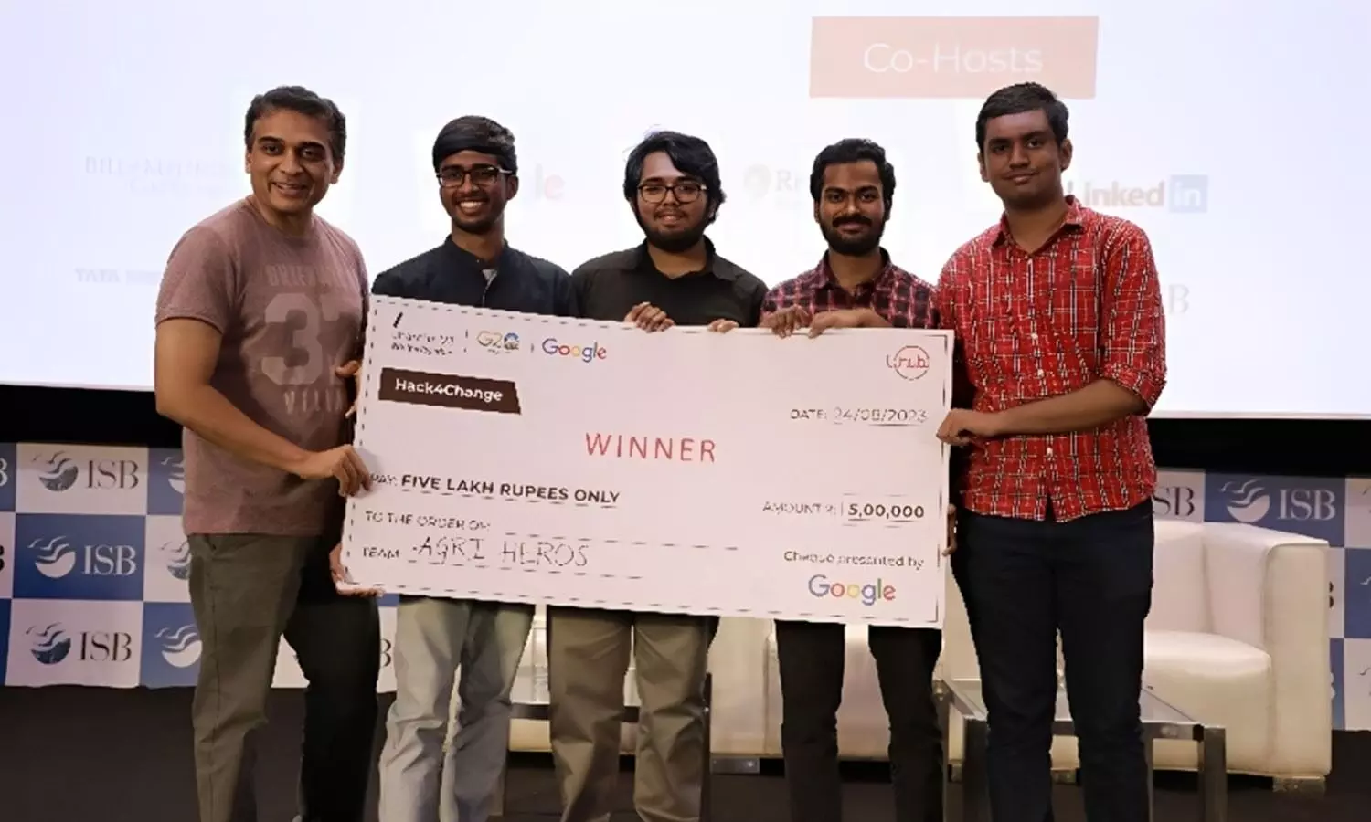 Team Agri Heroes android app bags first prize at tech-driven Charcha23 summit