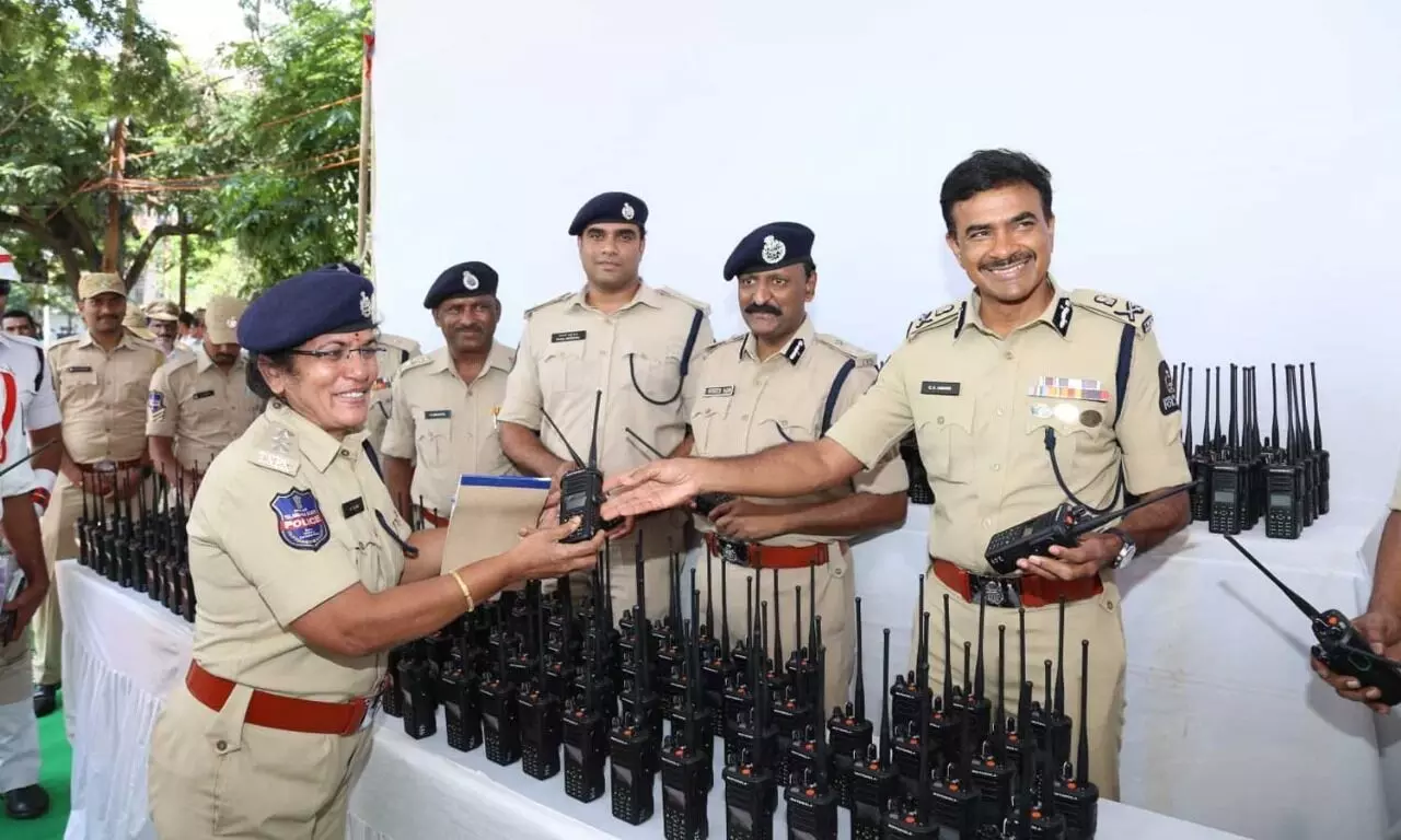 Commissioner of Police CV Anand launches 1,000 manpacks worth Rs 10 crore for traffic cops