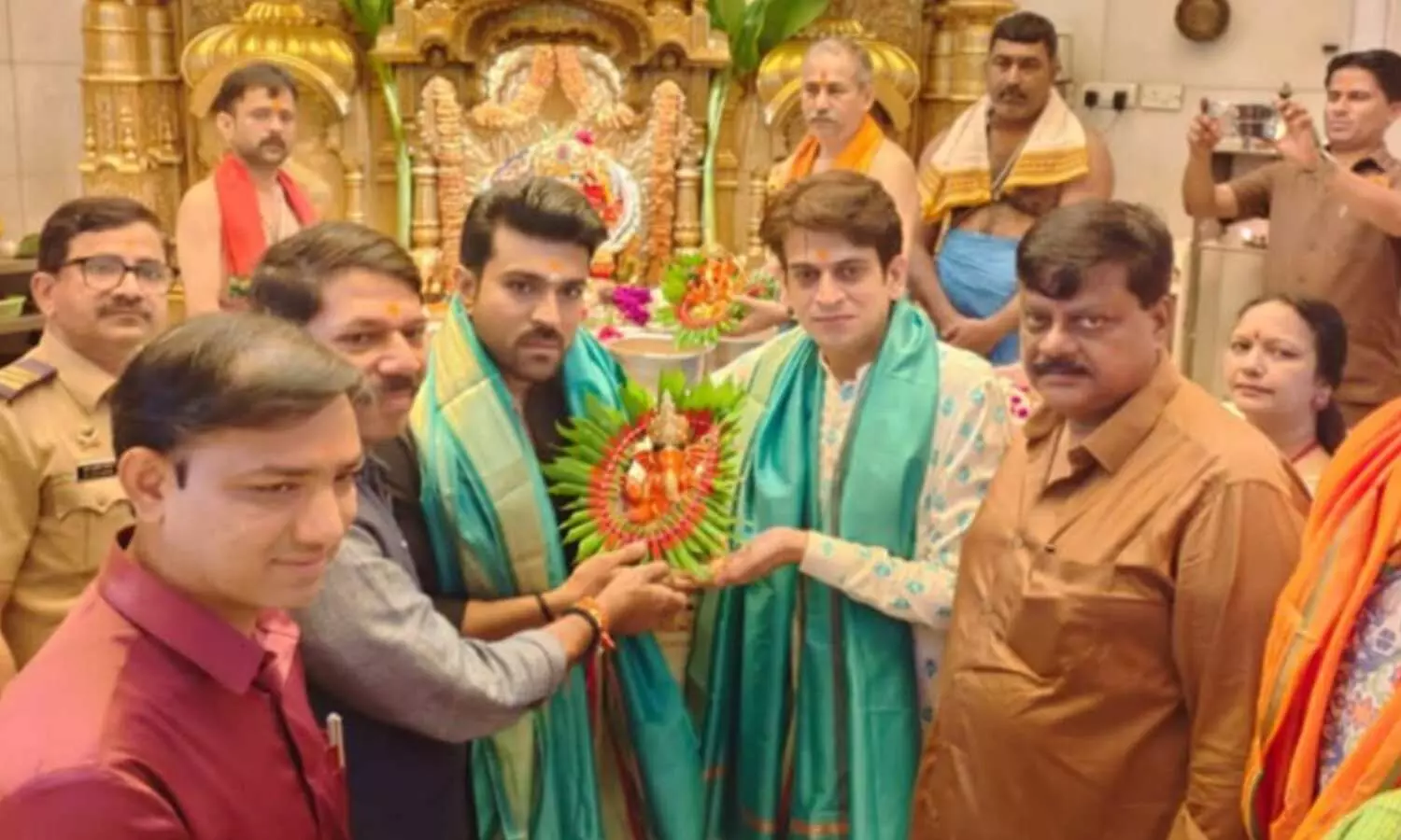 Ram Charan visits Siddhivinayak Temple as he concludes Ayyappa Deeksha