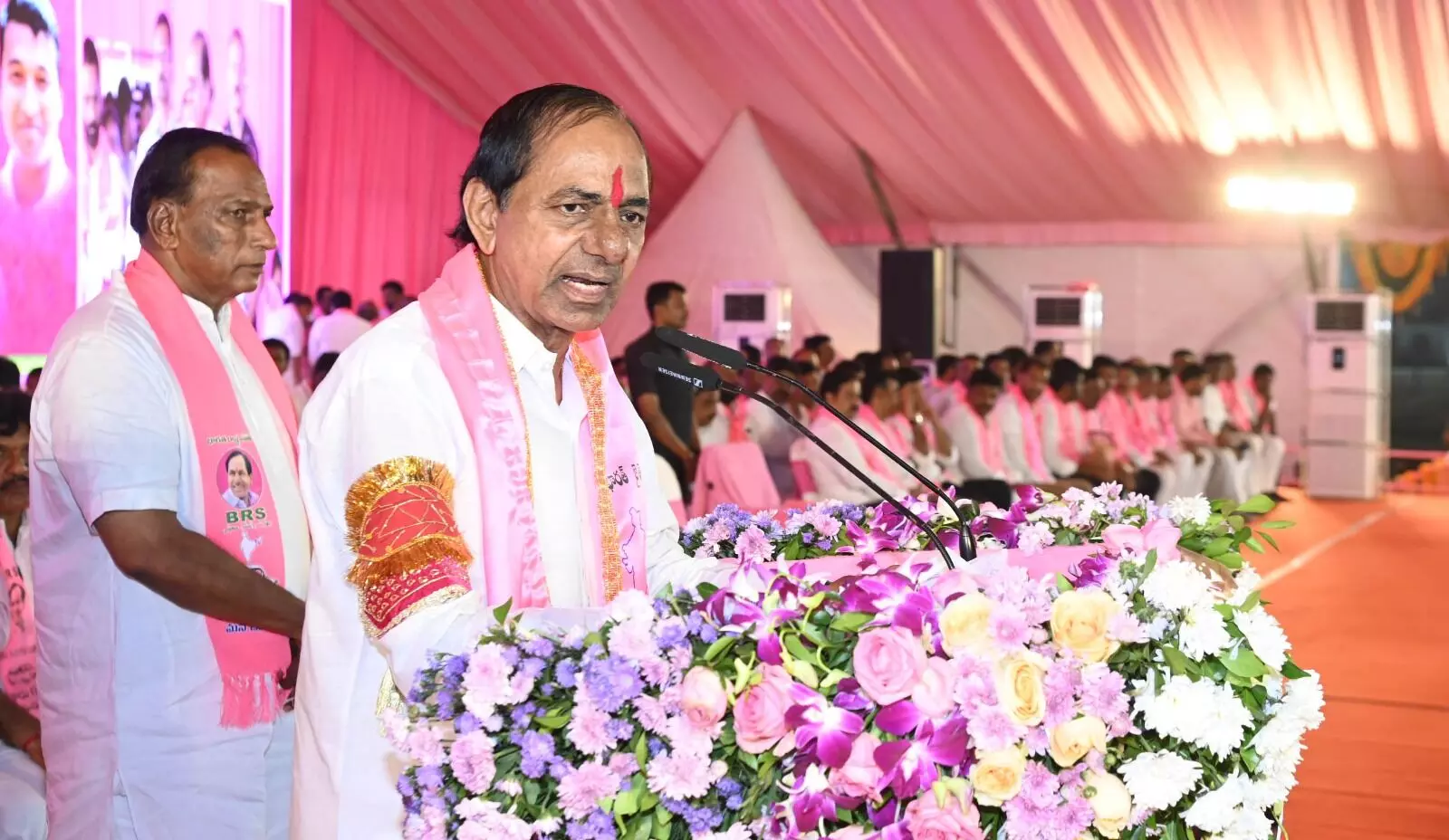 KCR promises separate budget for development of peripheral constituencies of Hyderabad like Medchal