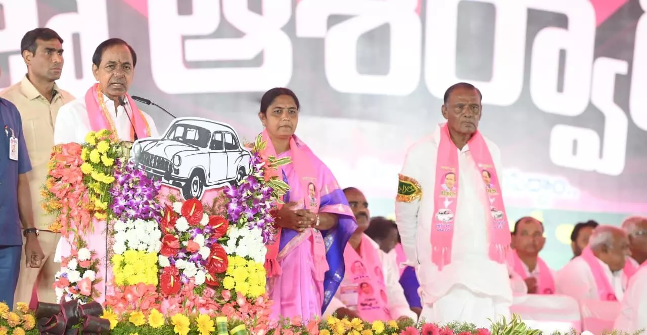 Absolute rights on assigned, poramboke lands if voted to power, says KCR