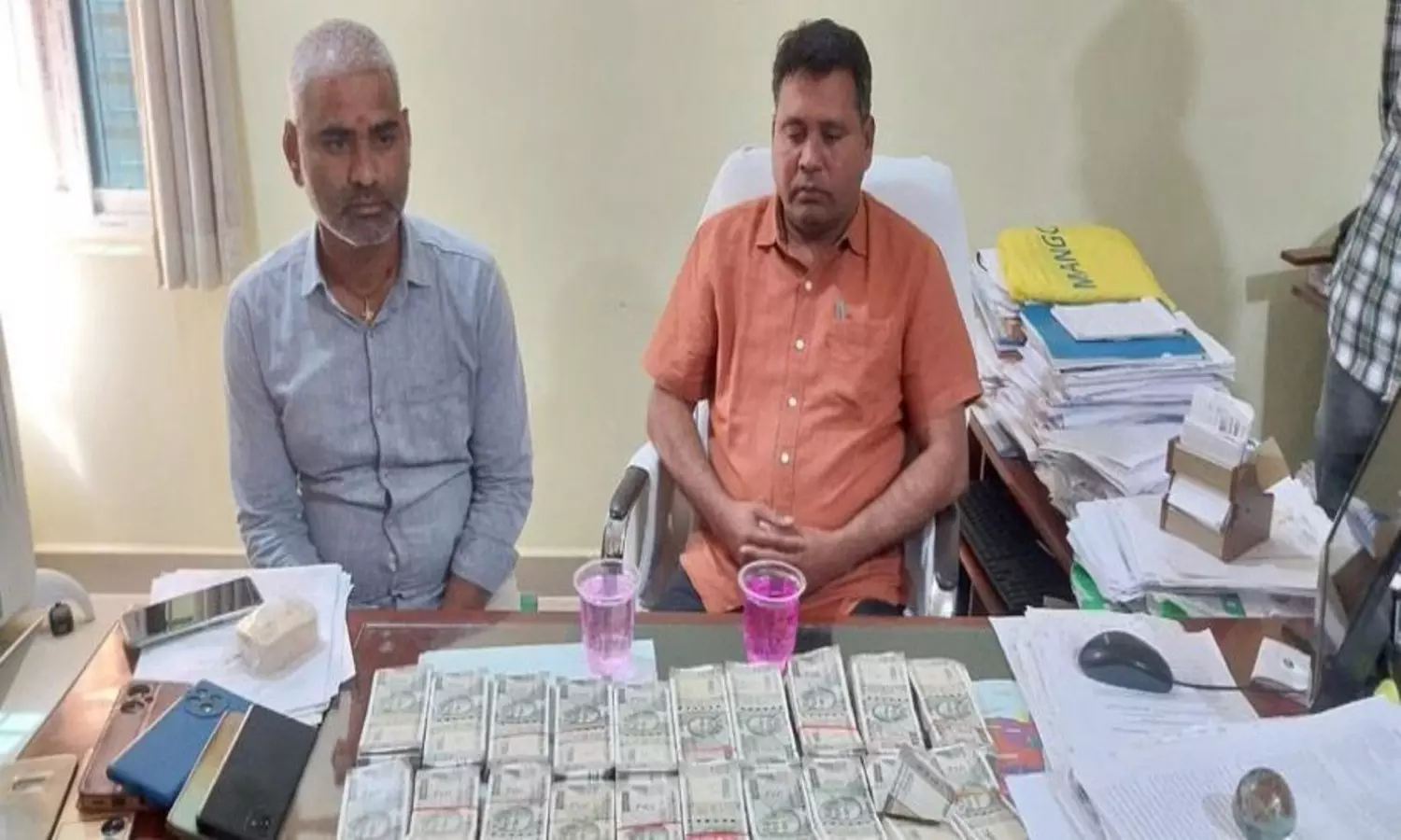 ACB traps Shamirpet Tahsildar; recovers Rs.10 lakh bribe amount