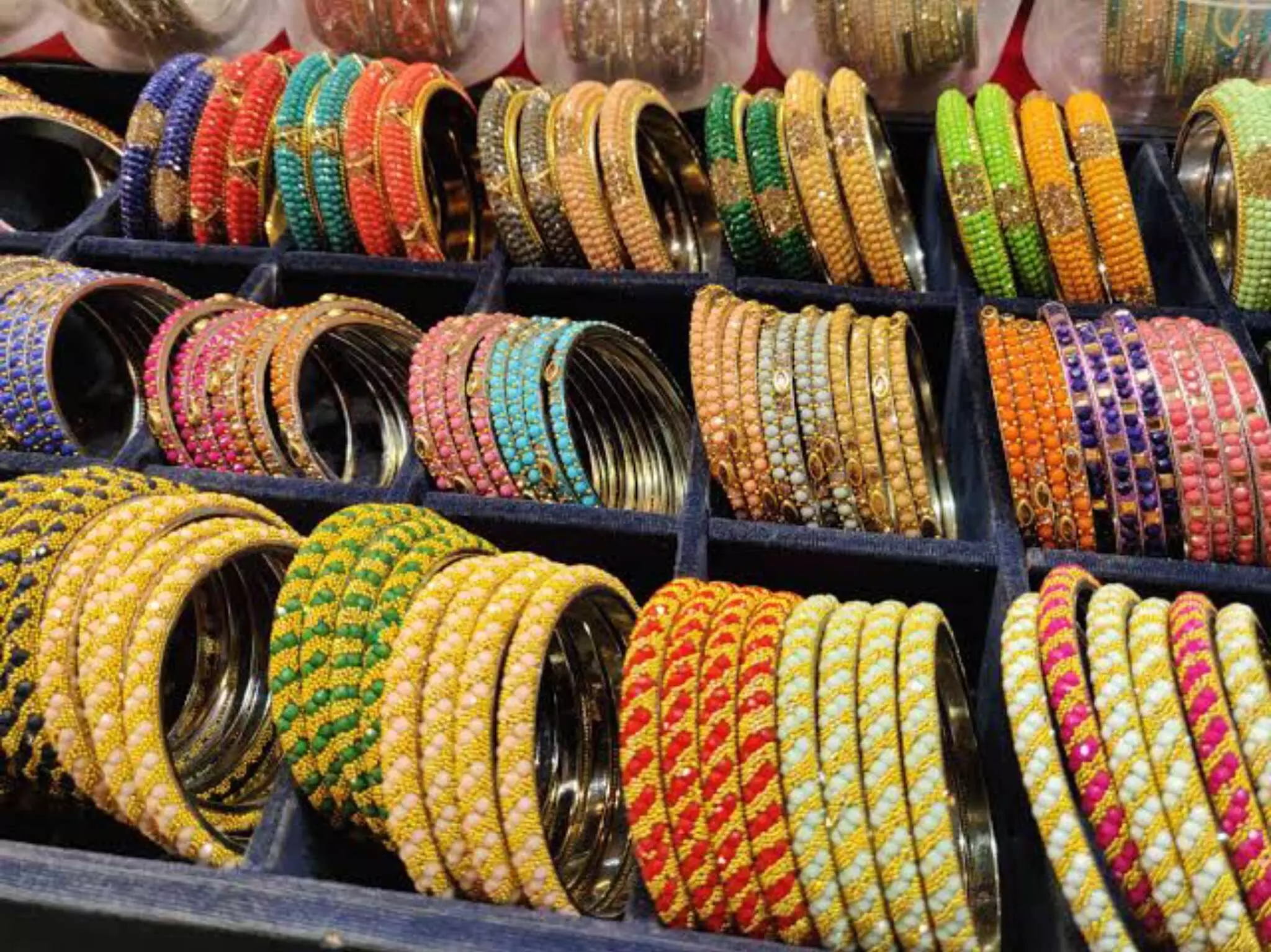 Hyderabad lac bangles from Laad bazaar get GI tag, 17th product to get recognition