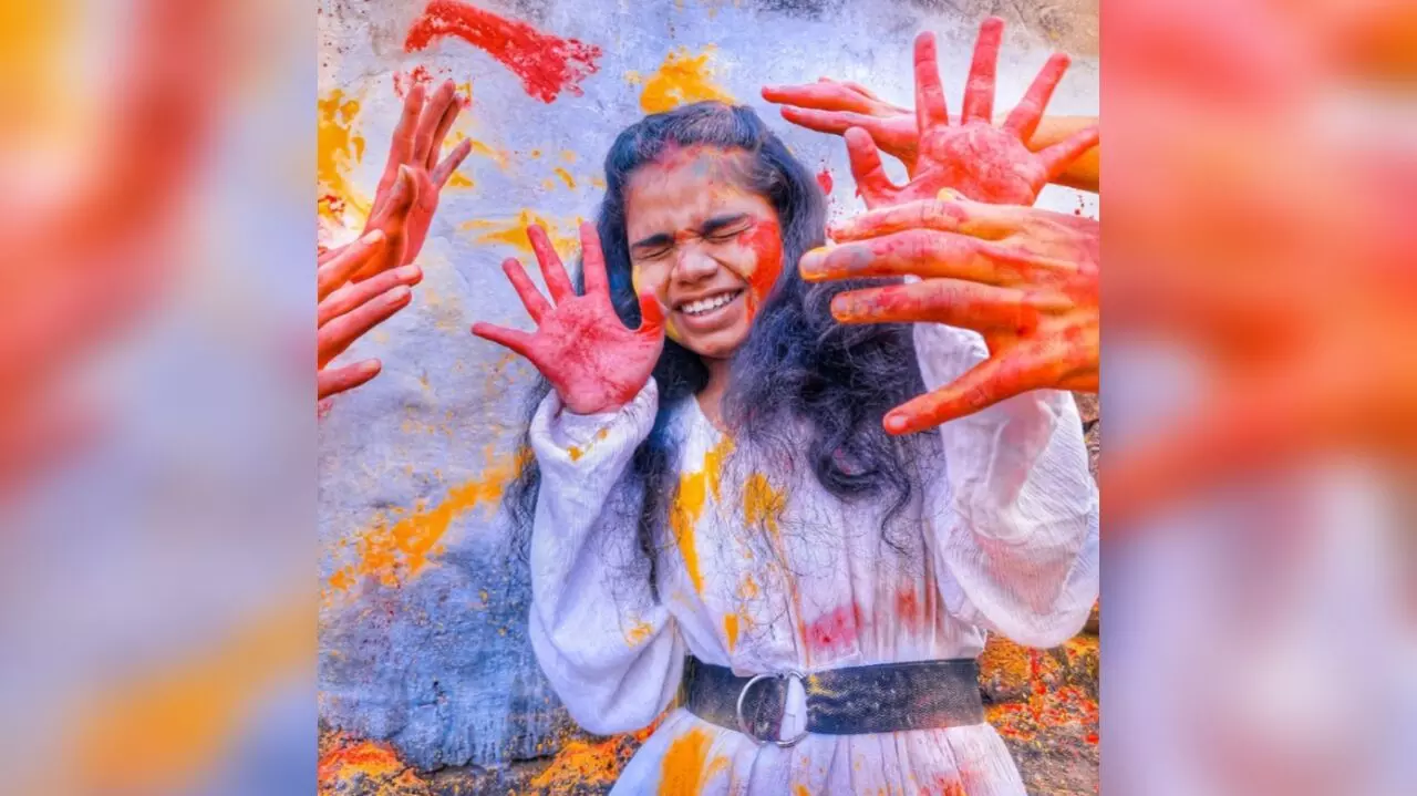 Holi 2024: How to protect your eyes while playing Holi?