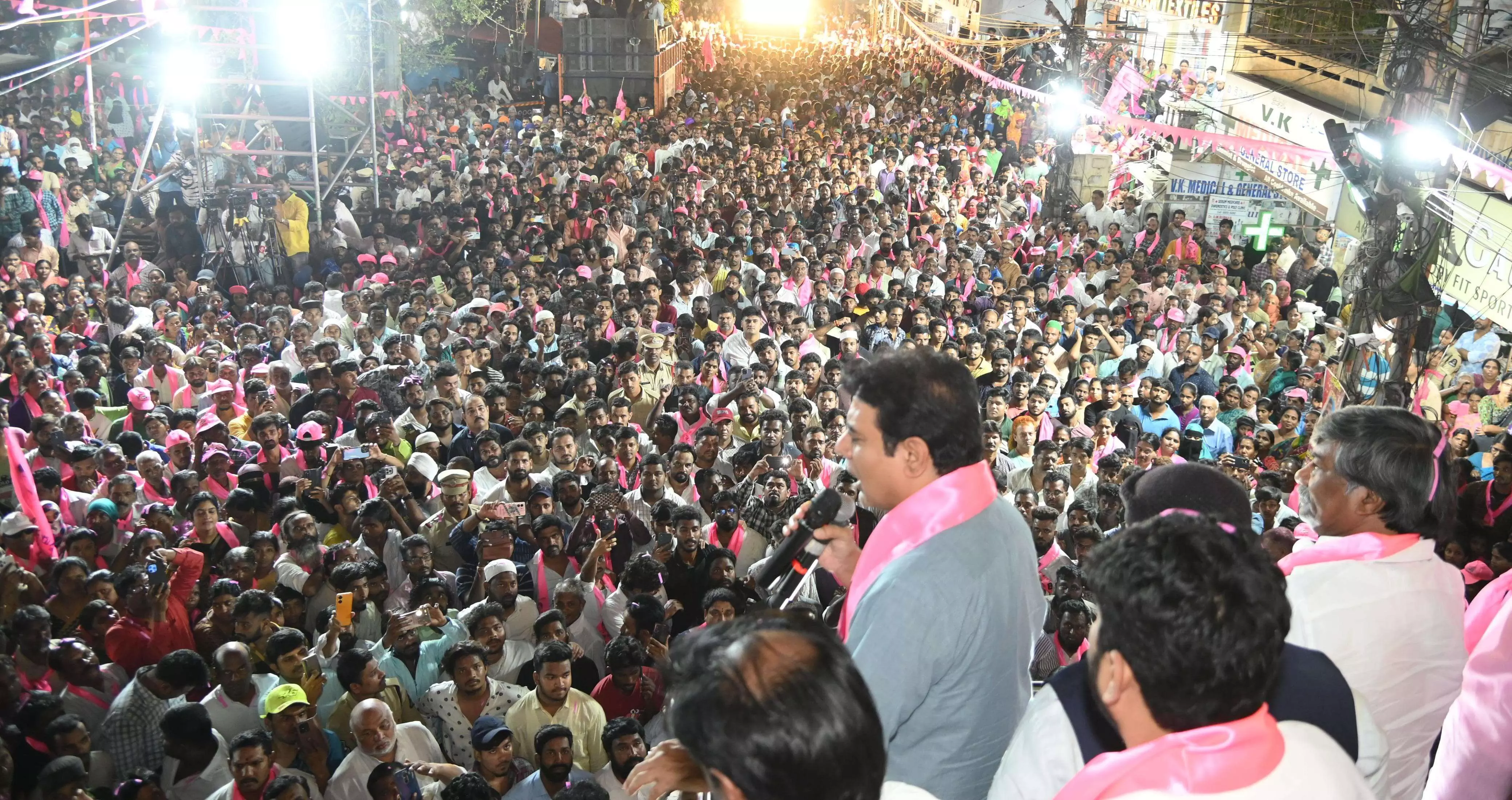 Vote for secular BRS to stop exodus of investments from Hyderabad: KTR at Jubilee Hills roadshow