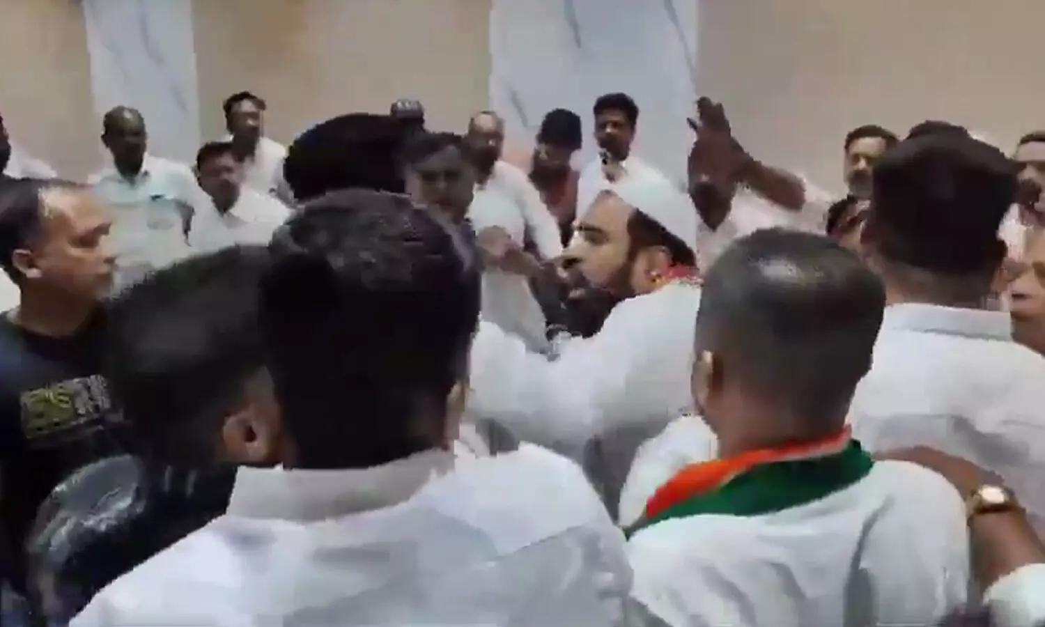 Congress workers fight at Hyderabad Lok Sabha coordination meeting at Gandhi Bhavan